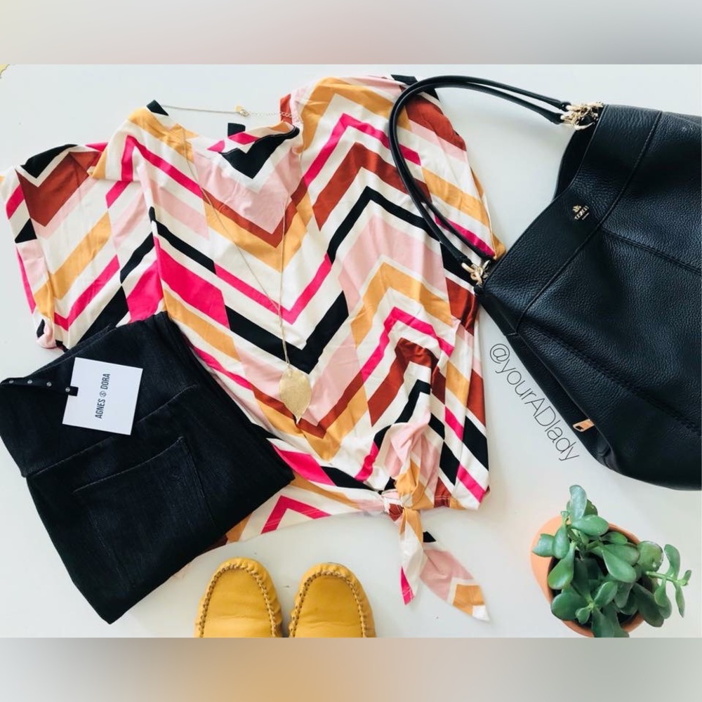 Afternoon Tee Off Set Chevron